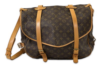 Lot 365 - A LOUIS VUITTON SAUMAR 43 MESSENGER BAG,...