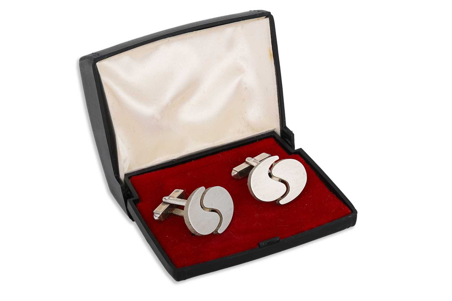 Lot 91 - STERLING SILVER CUFFLINKS, .925, with box, 10 g