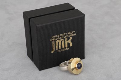 Lot 189 - A MODERN IRISH DESIGNER RING, by James Mary...