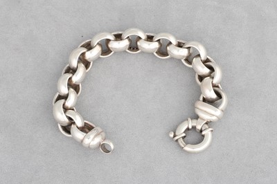 Lot 159 - A SILVER CURB LINK BRACELET, stamped .925,...