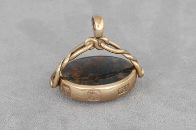 Lot 34 - A 9CT GOLD STONE SET SWIVEL SEAL, 12.3 g.