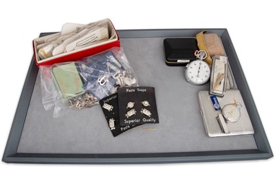 Lot 90 - A COLLECTION OF VINTAGE JEWELLER'S ITEMS, to...
