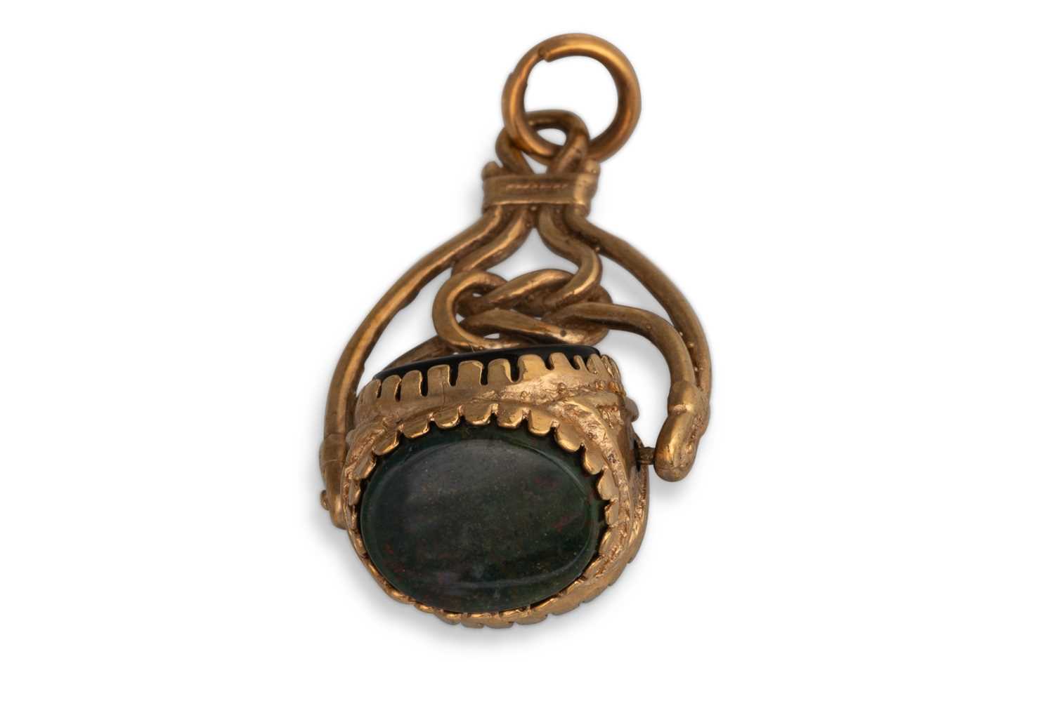Lot 3 - A 9CT GOLD SWIVEL SET SEAL, set with carnelian,...
