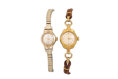 Lot 274 - A VINTAGE 9CT GOLD ACCURIST LADY'S WRIST WATCH,...