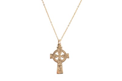 Lot 142 - THREE 9CT GOLD CROSS PENDANTS, and a chain 4.1 g.