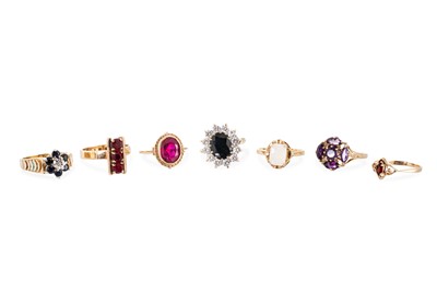 Lot 145 - A COLLECTION OF SEVEN GOLD DRESS RINGS, 20 g.