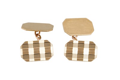 Lot 141 - A PAIR OF GOLD CUFFLINKS, engine turned...