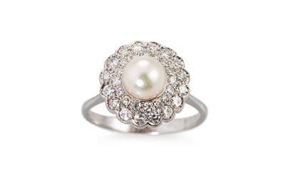 Lot 214 - A VINTAGE PEARL AND DIAMOND CLUSTER RING,...