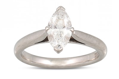 Lot 316 - A BOODLES DIAMOND SOLITAIRE RING, the marquise...
