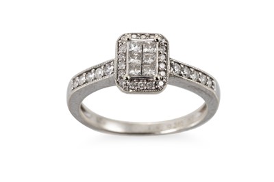 Lot 86 - A DIAMOND CLUSTER RING, mounted in 9ct white...