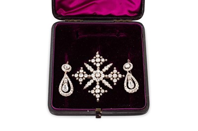 Lot 407 - A 19TH CENTURY SUITE OF ANTIQUE DIAMOND...