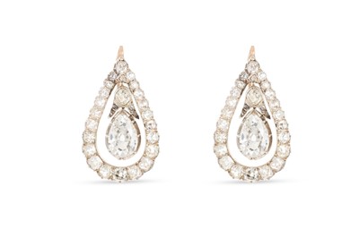 Lot 407 - A 19TH CENTURY SUITE OF ANTIQUE DIAMOND...