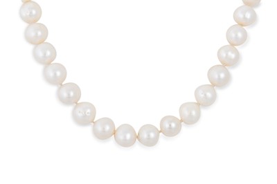 Lot 51 - A CULTURED PEARL NECKLACE, with 14ct yellow...