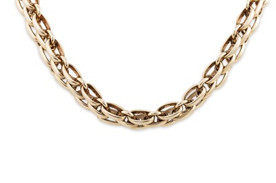 Lot 338 - A 9CT YELLOW GOLD TRIPLE LINK NECKLACE, ca 18"...