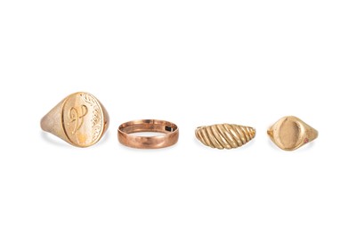 Lot 4 - FOUR 9CT YELLOW GOLD RINGS, 16.6 g.