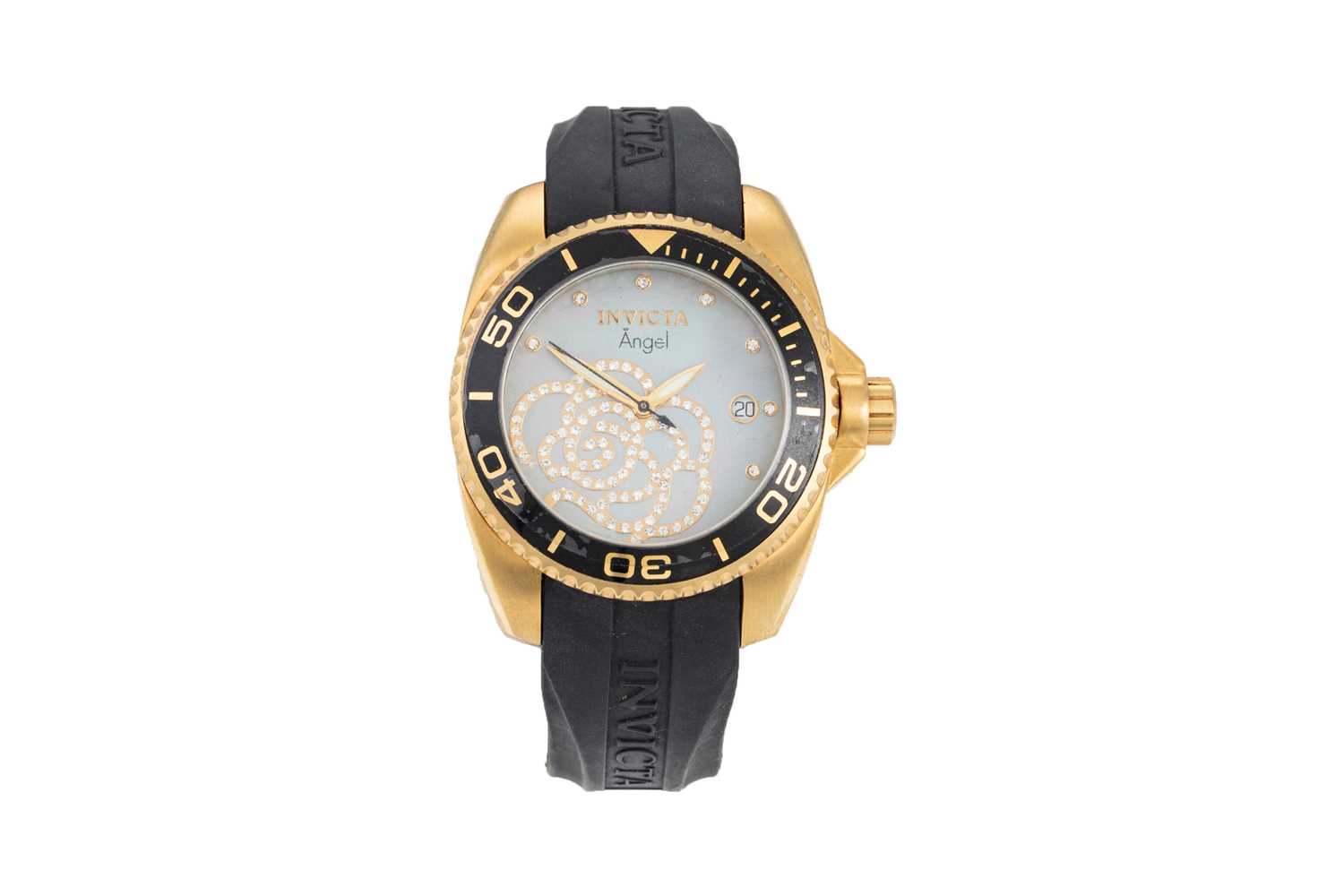 Lot 329 - AN INVICTA WRISTWATCH, black rubber strap