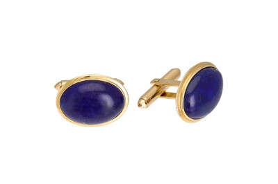 Lot 43 - A PAIR OF LAPIZ LAZULI CUFFLINKS, the oval...