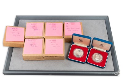 Lot 472 - A COLLECTION OF 8 X 1977 SILVER PROOF QEII 25p...