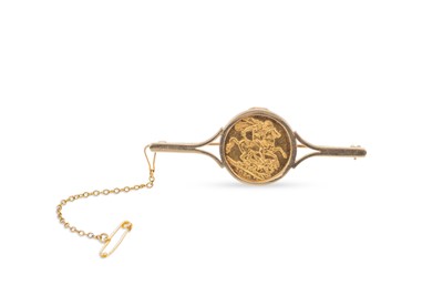 Lot 461 - A GEORGE V FULL GOLD SOVEREIGN ENGLISH COIN,...