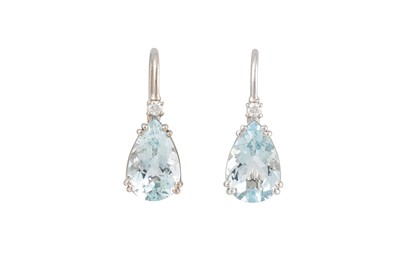 Lot 391 - A PAIR OF AQUAMARINE AND DIAMOND DROP EARRINGS,...