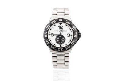 Lot 454 - A GENT'S TAG HEUER FORMULA 1 STAINLESS STEEL...