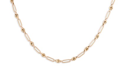 Lot 391 - A 9CT GOLD ANTIQUE CHAIN, suspending dog clip...