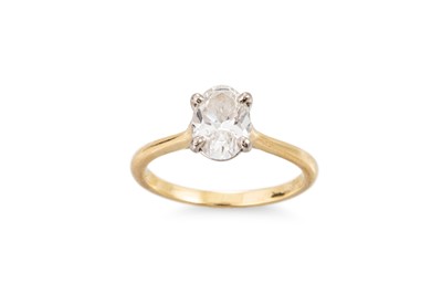 Lot 295 - A DIAMOND SOLITAIRE RING, the oval brilliant...