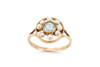 Lot 311 - AN ANTIQUE AQUAMARINE AND SEED PEARL TARGET...