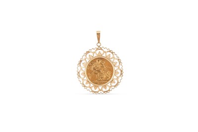 Lot 464 - A VICTORIAN FULL GOLD SOVEREIGN, 22 ct English...