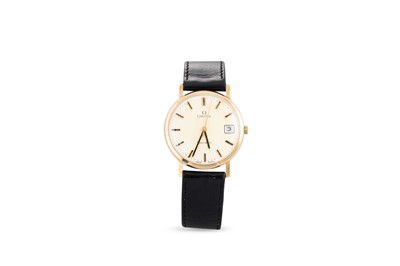 Lot 440 - A GENT'S VINTAGE GOLD OMEGA WRISTWATCH,...
