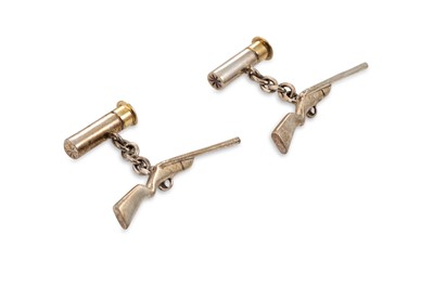Lot 172 - A PAIR OF MODERN 91% SILVER CUFF LINKS, in a...