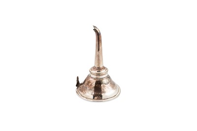 Lot 567 - A PLAIN GEORGIAN SILVER WIRE FUNNEL marks...