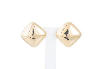Lot 332 - A PAIR OF 18CT YELLOW GOLD EARRINGS, of square...
