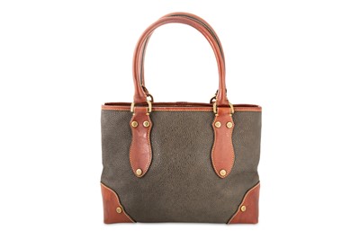 Lot 528 - A MULBERRY SHOULDER BAG, pebbled effect...