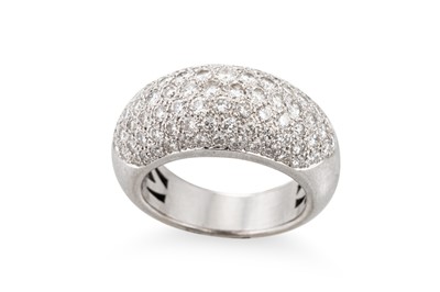 Lot 329 - A DIAMOND SET CLUSTER RING, pavé set with...