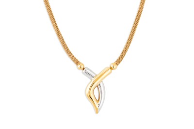 Lot 233 - A 9CT TWO COLOUR GOLD NECKLACE, with central...