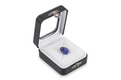 Lot 329 - AN UNMOUNTED TANZANITE STONE, together with a...