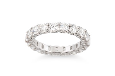 Lot 293 - A FULL BANDED DIAMOND ETERNITY RING, the...
