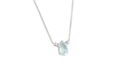Lot 122 - AN AQUAMARINE AND DIAMOND NECKLACE, the...