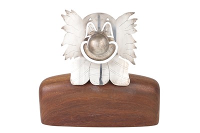 Lot 538 - A MODERN STERLING SILVER ART PIECE IN THE FORM...