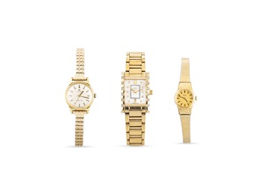 Lot 391 - A ROTARY WRISTWATCH, rectangular case to...