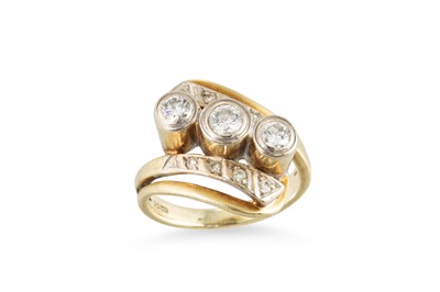 Lot 178 - A DIAMOND THREE STONE CLUSTER RING, of...