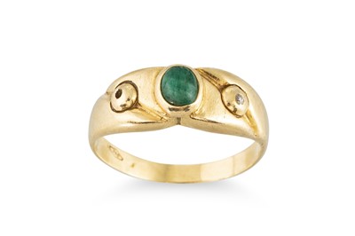 Lot 261 - AN 18CT YELLOW GOLD RING, set with green...