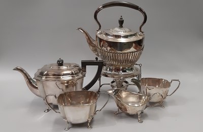 Lot 478 - A MISCELLANEOUS COLLECTION OF ANTIQUE AND...