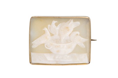 Lot 2 - A RECTANGULAR SHELL CAMEO BROOCH, 9ct gold...