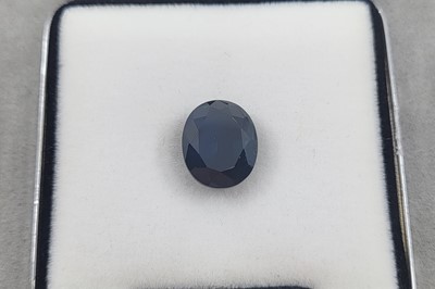 Lot 116 - A LOOSE OVAL SAPPHIRE, the oval cut sapphire...