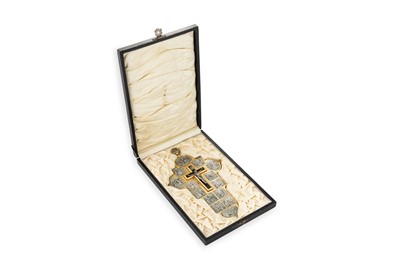 Lot 451 - A PRE-WAR CRUCIFIX, set with inserts depicting...