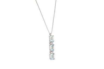 Lot 252 - AN AQUAMARINE AND DIAMOND SET PENDANT, the...