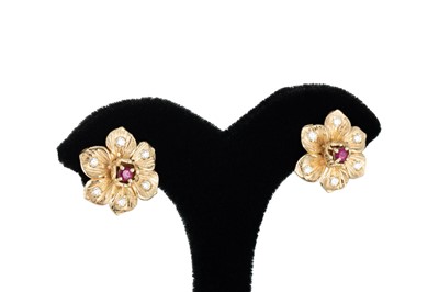 Lot 306 - A PAIR OF RUBY & DIAMOND CLUSTER EARRINGS, of...