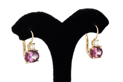 Lot 316 - A PAIR OF PINK TOURMALINE & DIAMOND SET DROP...